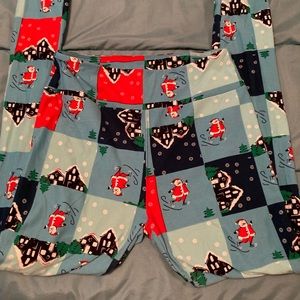 Women’s buttery soft Christmas leggings